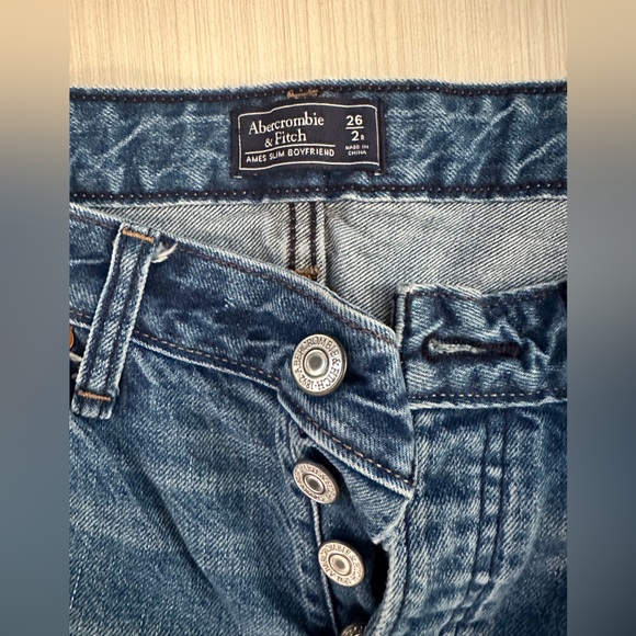 Abercrombie jeans - Picture 2 of 3